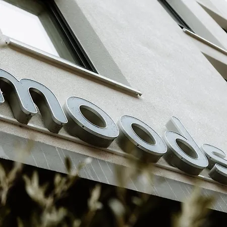 Moods ホテル